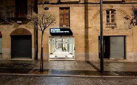 Ikonik Plaza Mercado